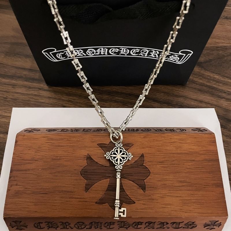 Ch**me He**ts necklaces